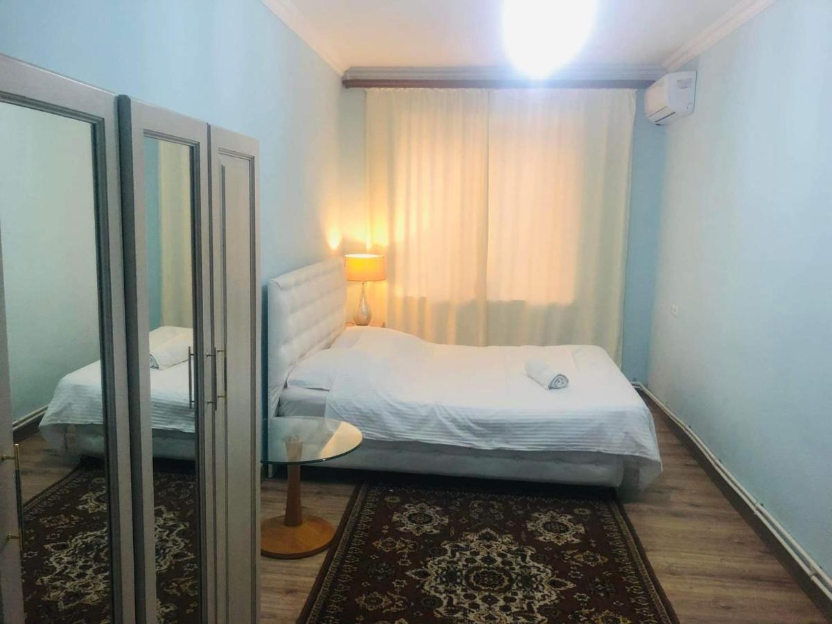 Republic Square Apartment Erywań Zewnętrze zdjęcie